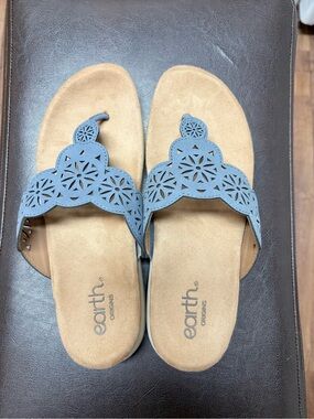 Earth Origins Blue Laser-Cut Toe-Post Sandals